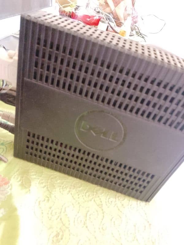 Mini PC 4 Gb ram 2