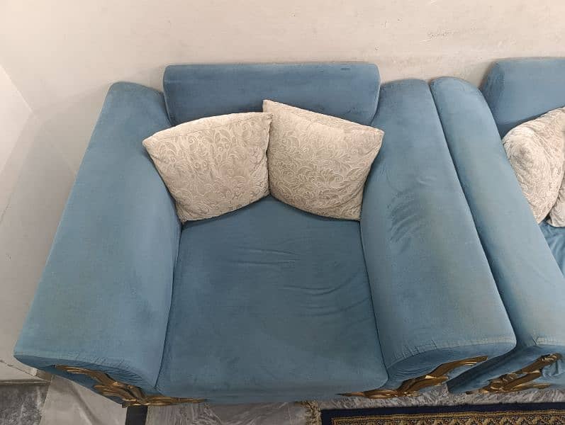 Mid century Modern Sofas For Sale 4