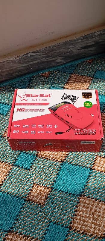 StarSat Satellite Forever Receiver TV Box Android YouTube SmartBox 2