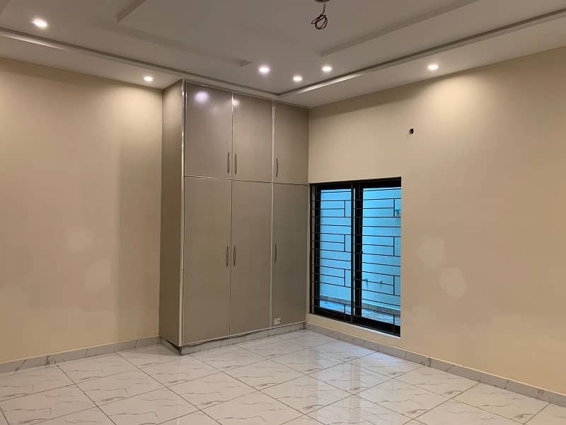 A Well Designed Prime Location Upper Portion Is Up For rent In An Ideal Location In Grand Avenues Housing Scheme 3