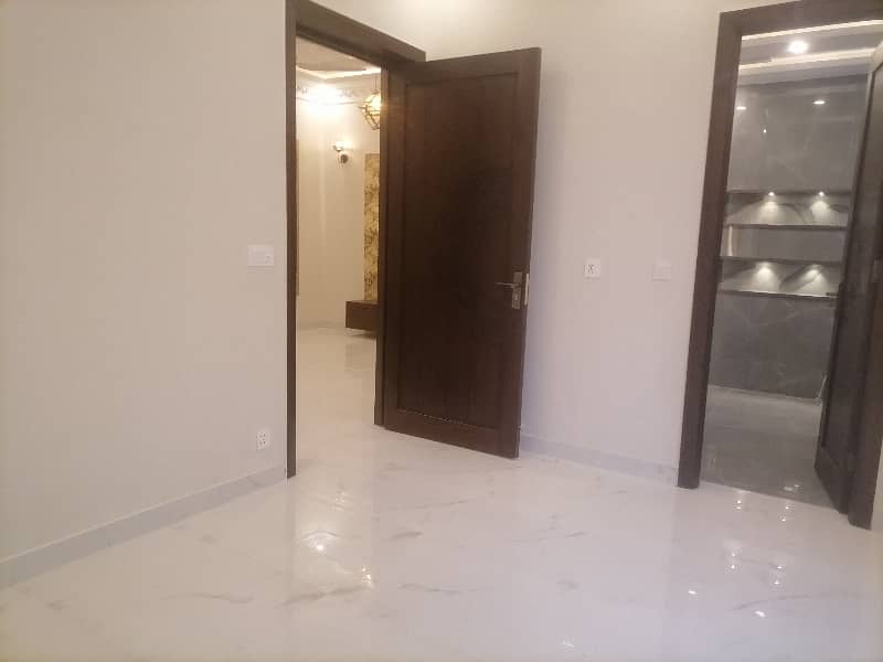 Affordable Prime Location Flat For rent In Grand Avenues Housing Scheme 4