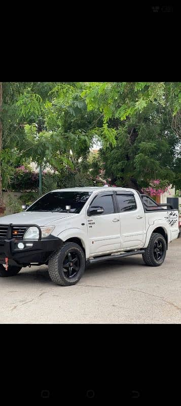 Toyota Hilux 2019 1