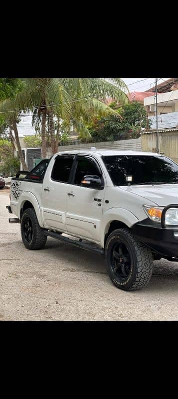 Toyota Hilux 2019 4