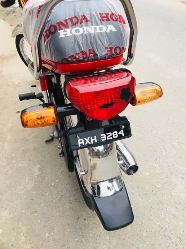 Honda CD 70 2022 9