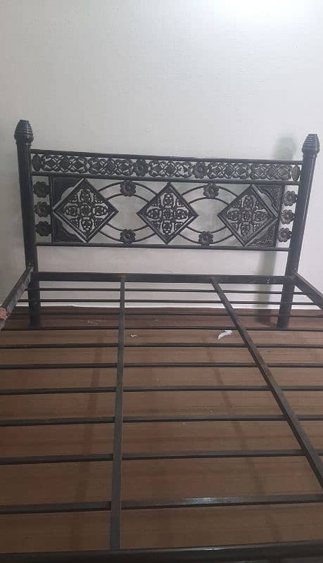 Iron bed 2