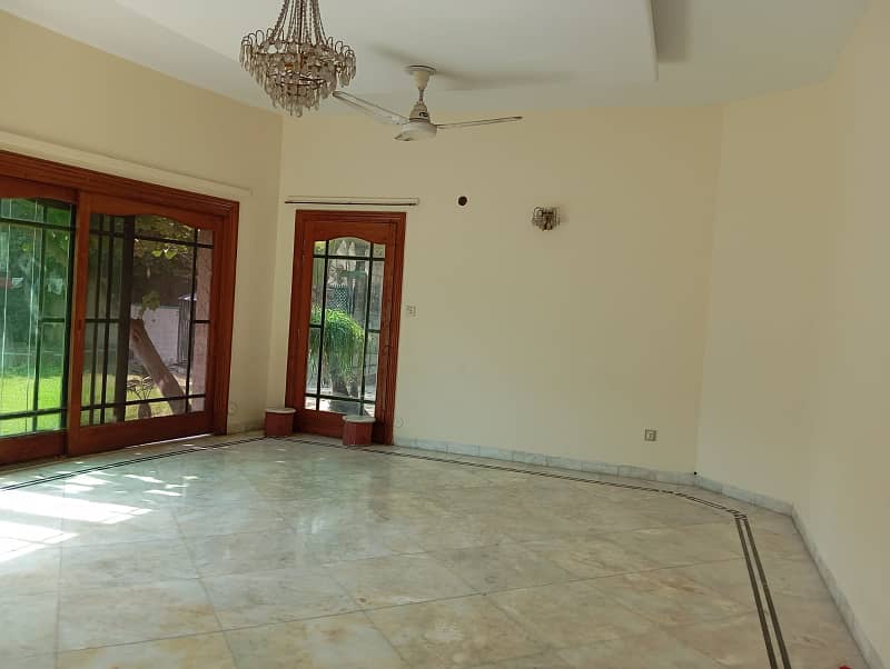 HOT LOCATION 2 KANAL 7 BED House Is Available For Rent In DHA Phase 3 Lahore 3