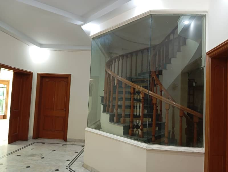 HOT LOCATION 2 KANAL 7 BED House Is Available For Rent In DHA Phase 3 Lahore 5