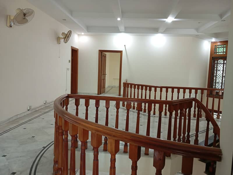 HOT LOCATION 2 KANAL 7 BED House Is Available For Rent In DHA Phase 3 Lahore 13