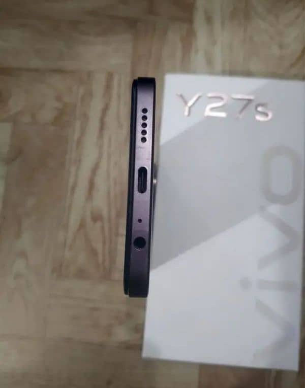 Vivo y27s 8+8gb 128gb /6 month warranty available 5