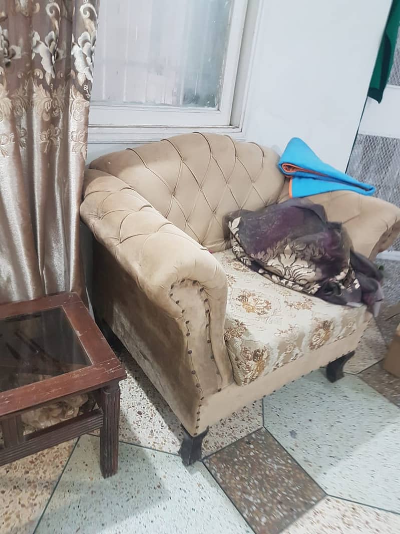 5 Seat Sofa Set Used Urgent Sale 6