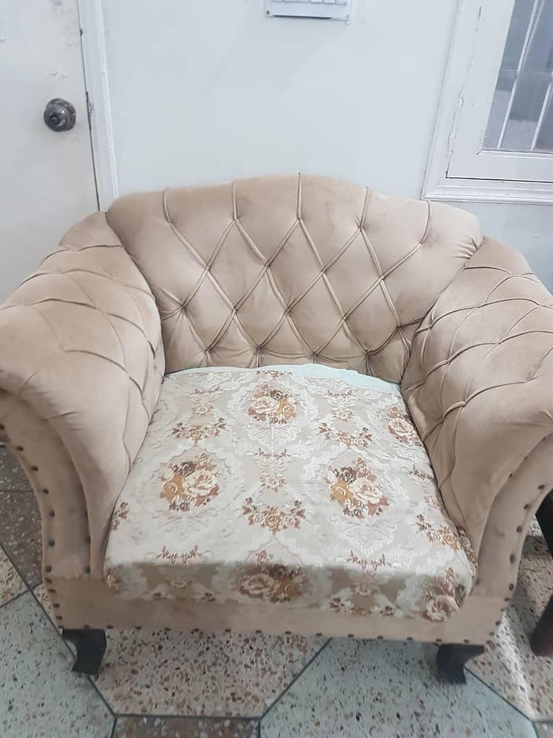 5 Seat Sofa Set Used Urgent Sale 9