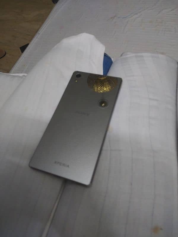 sony xperia z5 primem 0