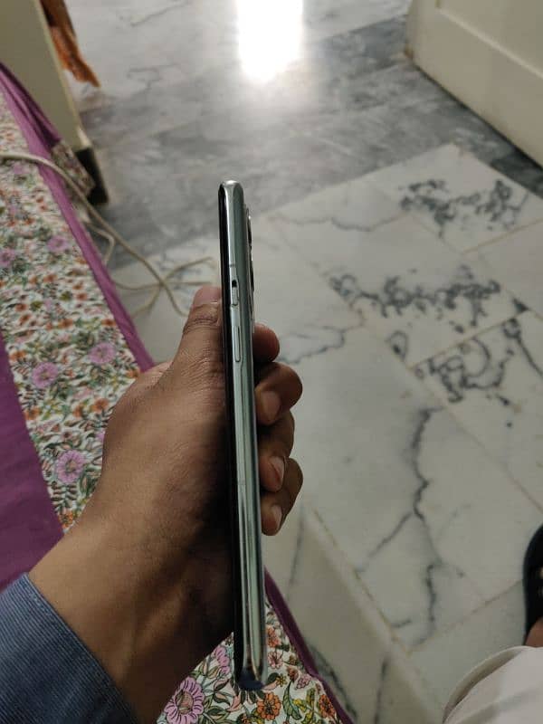 One plus 9pro 5g urgent sale 2