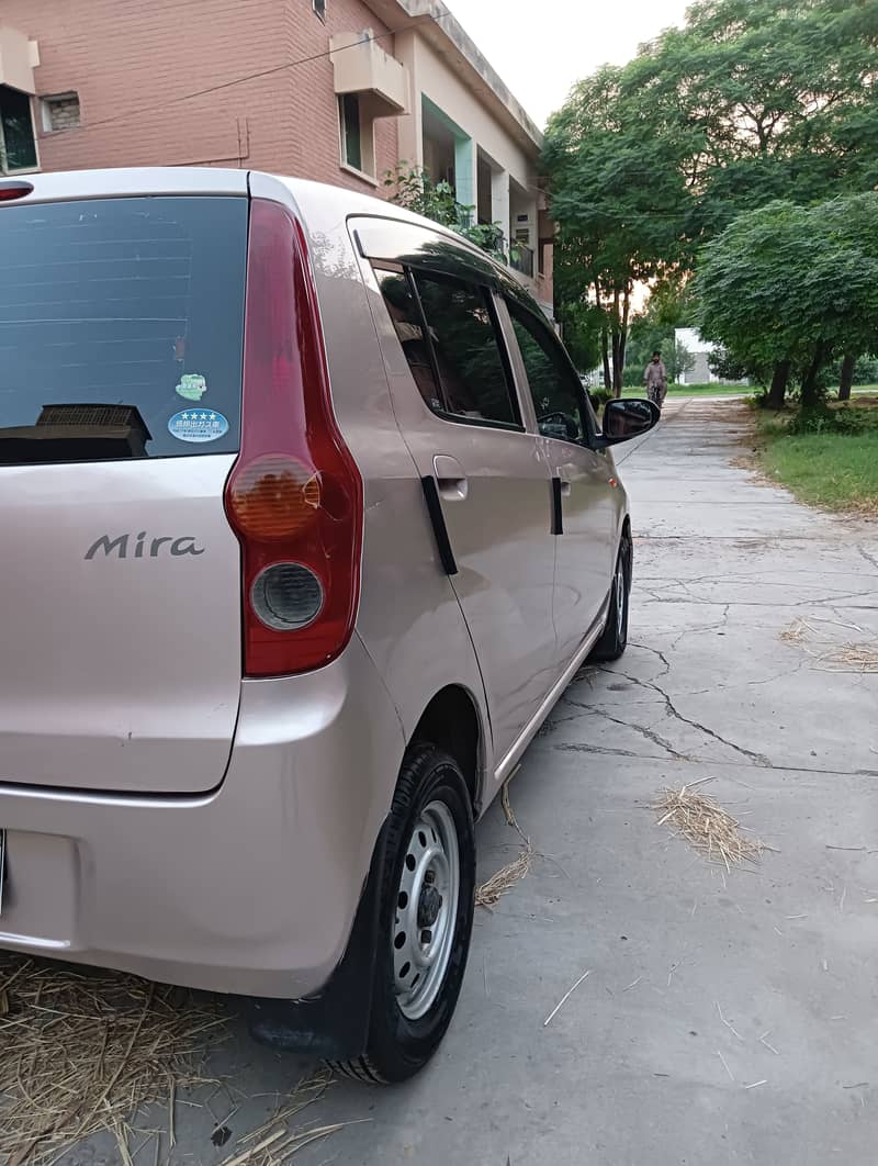 Daihatsu Mira 2014 2