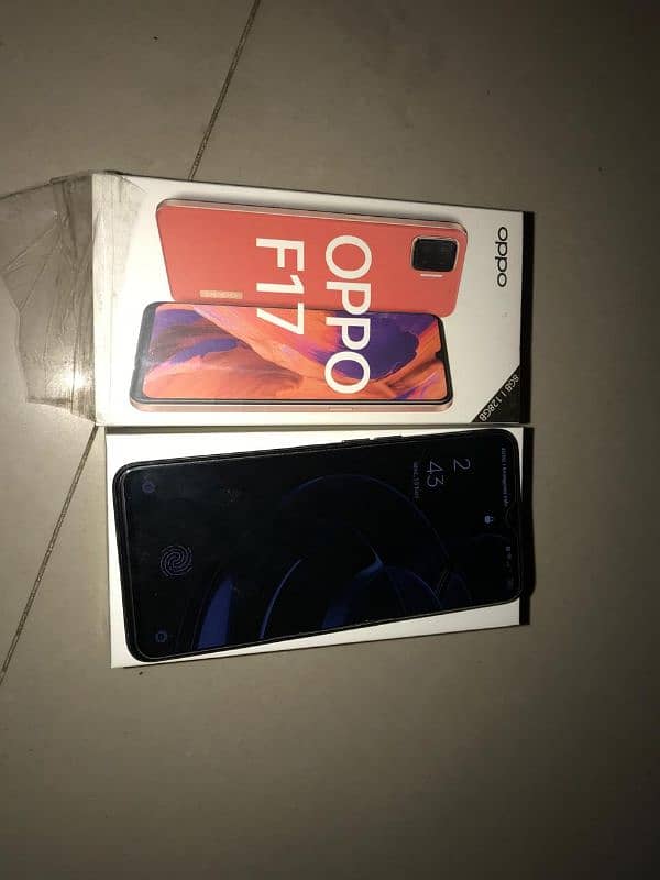 OPPO F17 FOR SALE with box and accessories 3