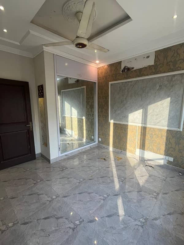 300 SQ ft appointment 2st floor available for rent in formanites Housing scheme block A LAHORE. 11