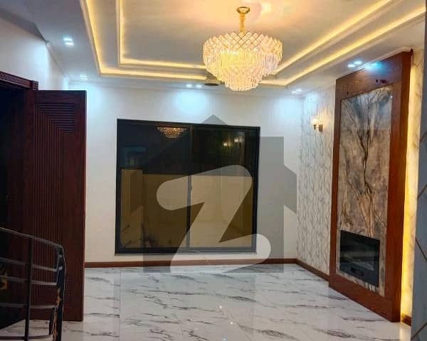 5 MARLA SPANISH ELEVATION DESIGN HOUSE WITH GAS AVAILABLE FOR RENT IN FORMANITES HOUSING SCHEME BLOCK -N LAHORE.   BASEMENT AVAILABLE  DRIECT ACCESS FROM MAIN ROAD  PRIME LOCATION HOME. 9