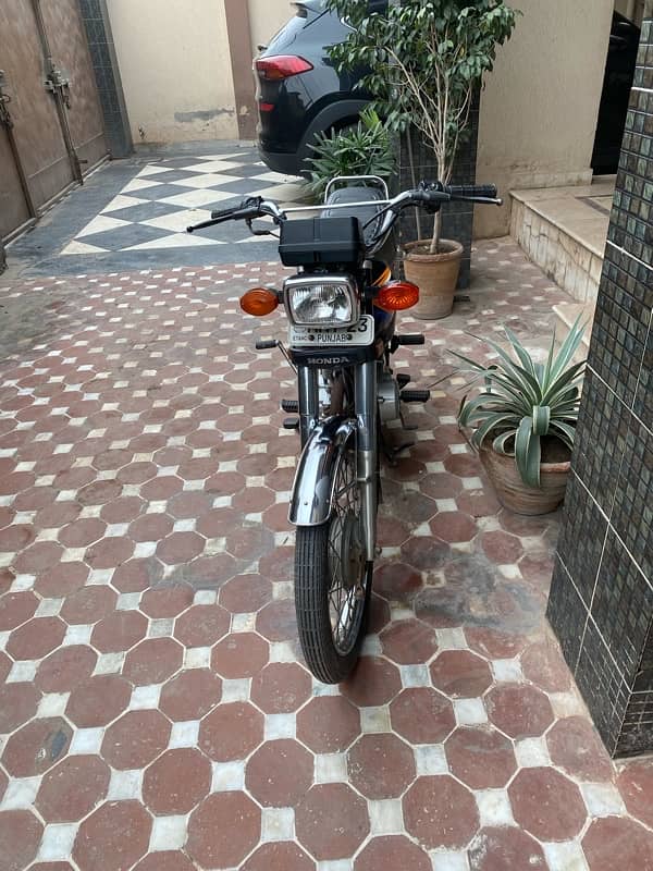 honda 125 2018 excellent condition 3