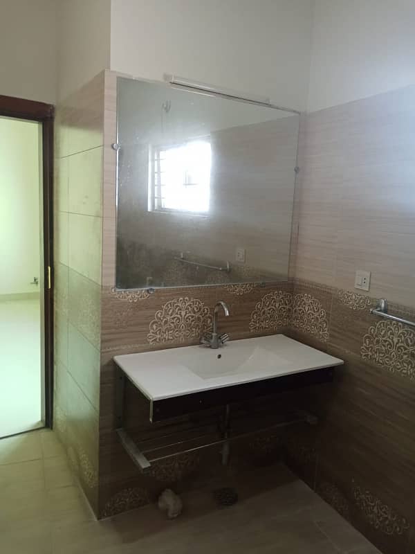 12 Marla upper portion for rent in G-15 Islamabad 3