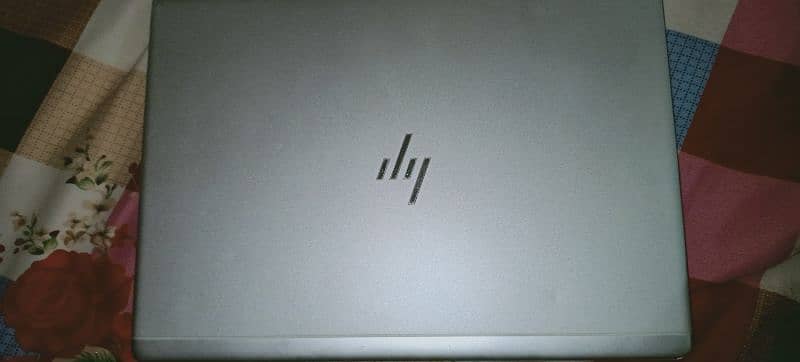 HP Elitebook 840 G5 - Intel Core i7 (8th Gen) 4