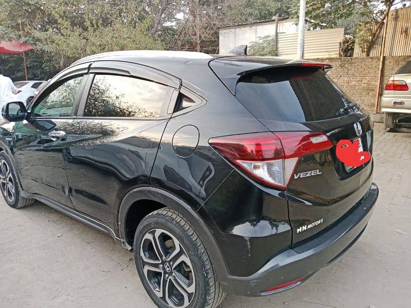 Honda Vezel 2015 3