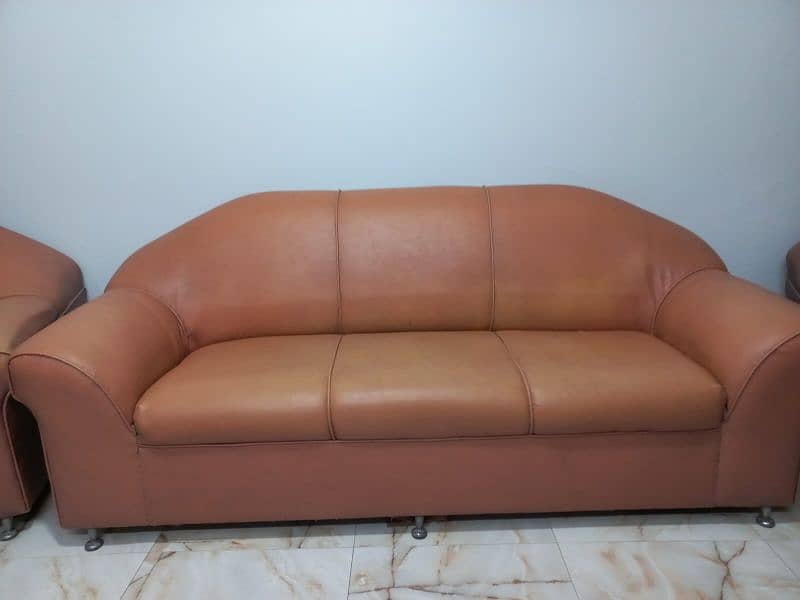 8 seater sofa set for urgent sale 2