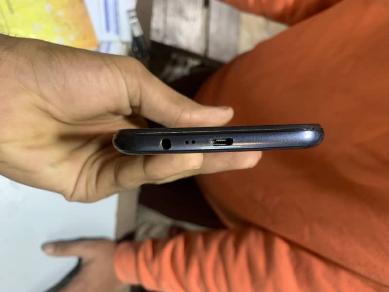 Realme c21 colour Grey 4