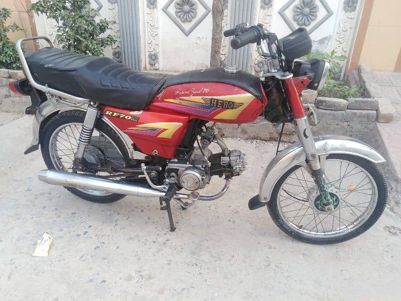 Hero 2011 urgent sale bike 2