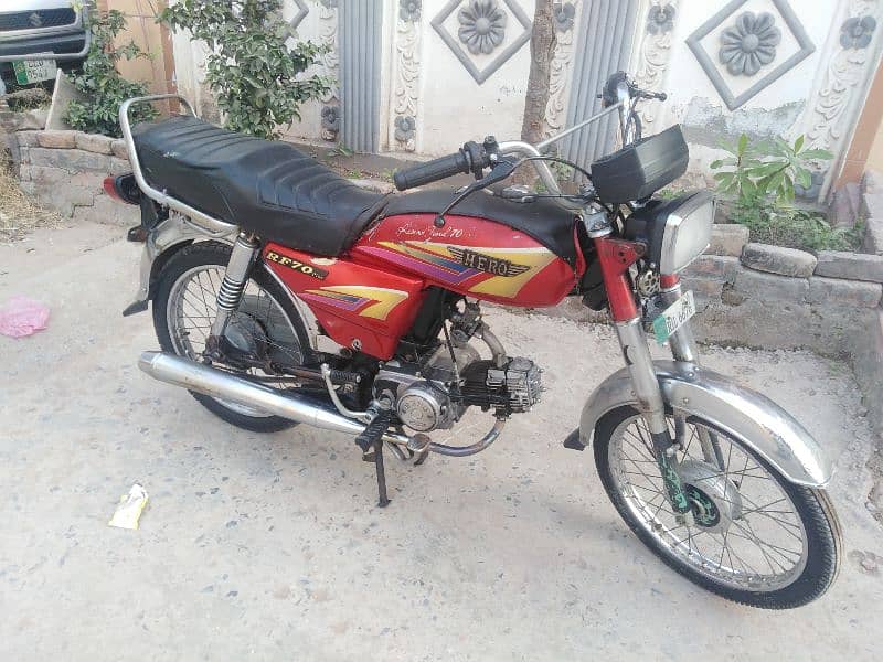 Hero 2011 urgent sale bike 4