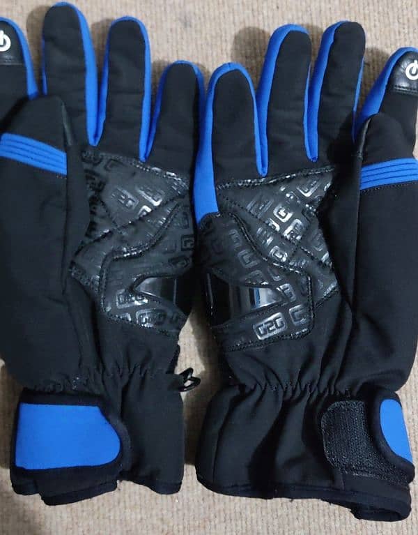 worm gloves waterproof/ windproof 2