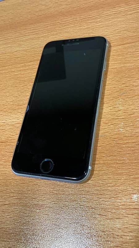 Iphone SE 2020 64gb Pta approved 6