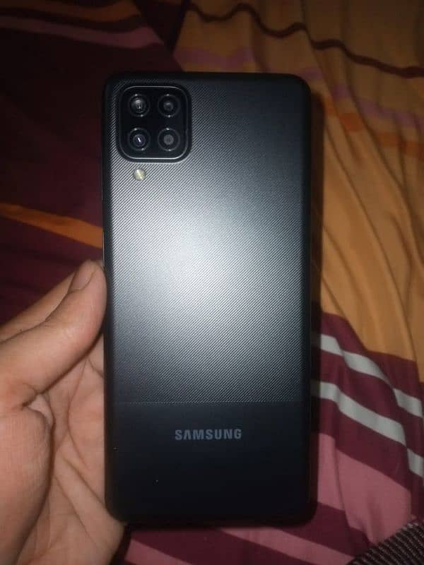 samsung A12 4/64gb 0