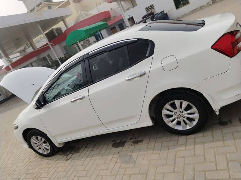 Honda City Aspire 1.3 Model 2016 4