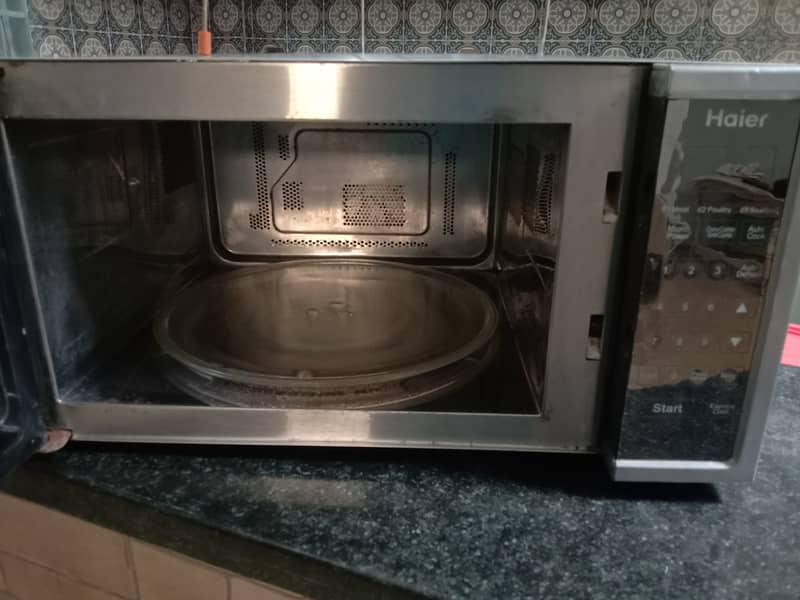 Haier Microwave Oven 3in1 Grill+Convection 10