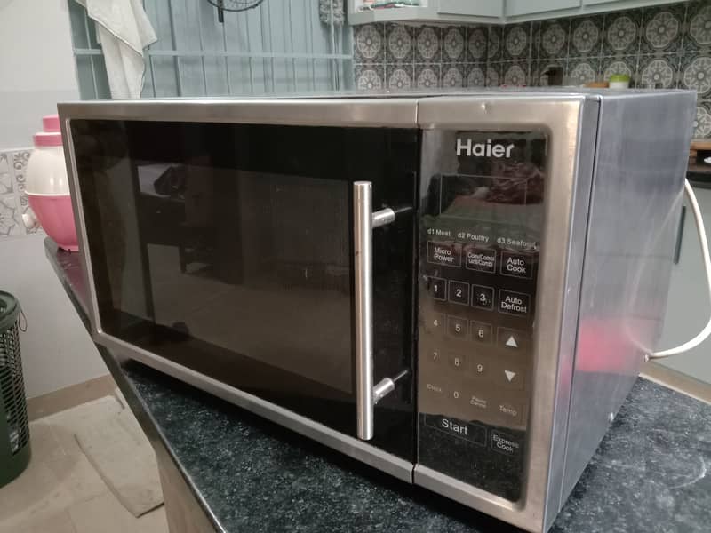 Haier Microwave Oven 3in1 Grill+Convection 16