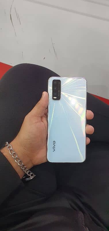 vivo y20 4gb/64 gb only mobile 3