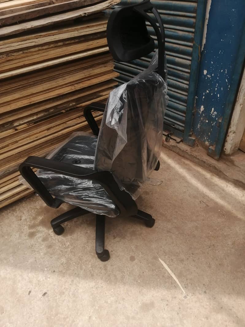 Computer Chairs/ Executive Chairs/ Visitor Chairs/ Office Chairs 5