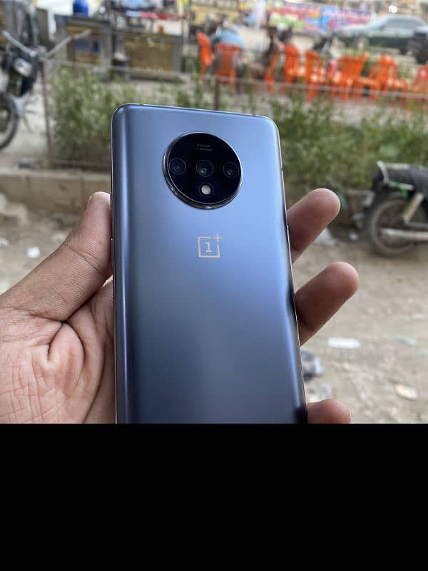 Oneplus 7t  8/128 (PTA Approved) 0