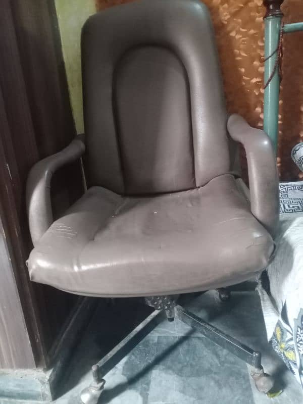 chair 0