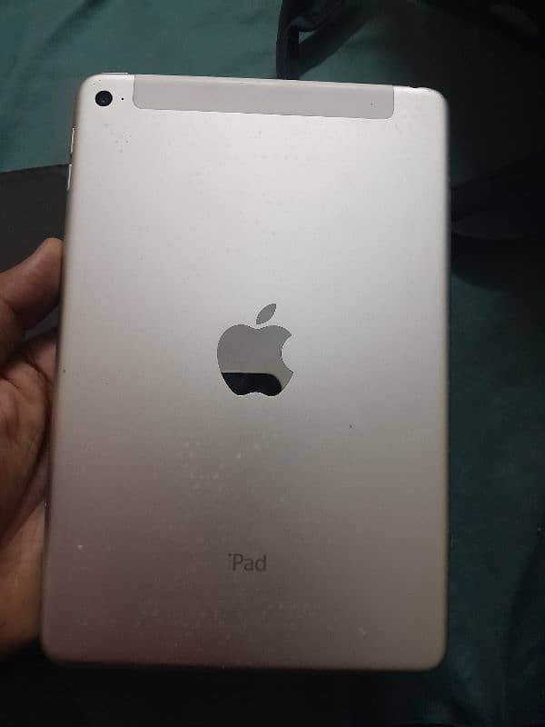 ipad mini 4 Available for Sale 32gb good condition 2