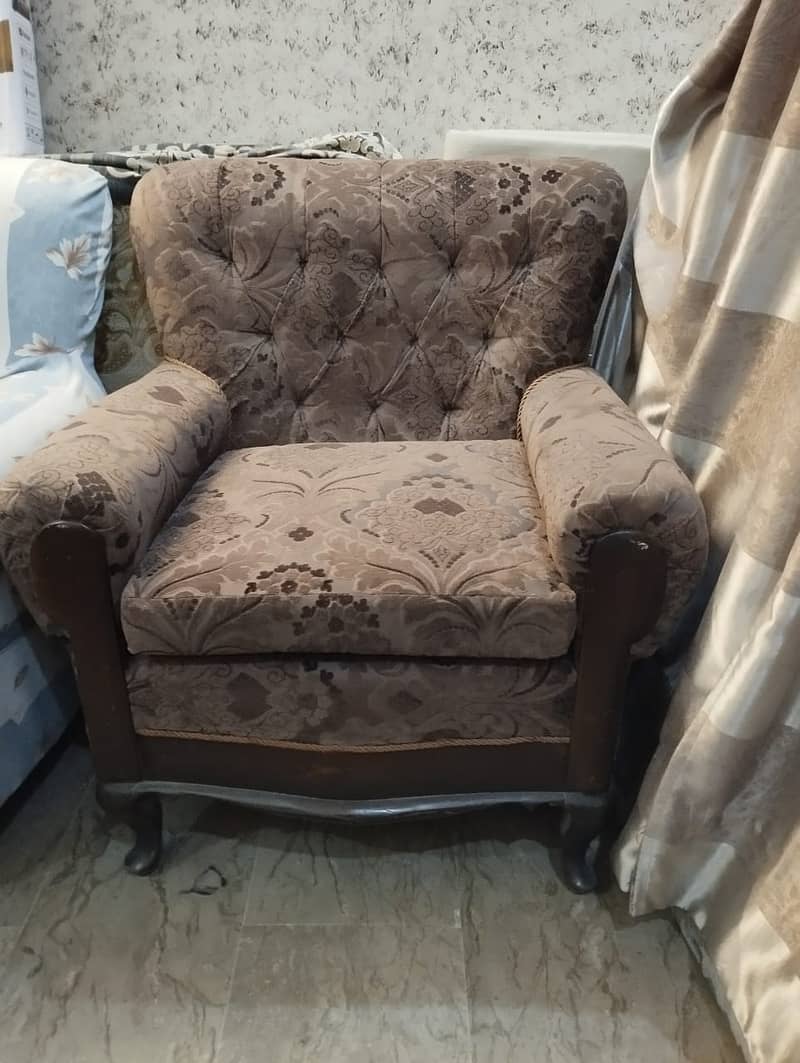 3 and 1,1 Sofa sale very cheap price 0