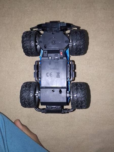 R/C Monster truck 9