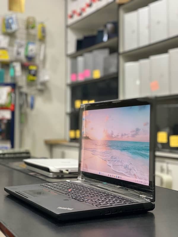 Lenovo thinkpad P52 4K Touch | i7 8th gen | H processor | 4gb Graphics 4