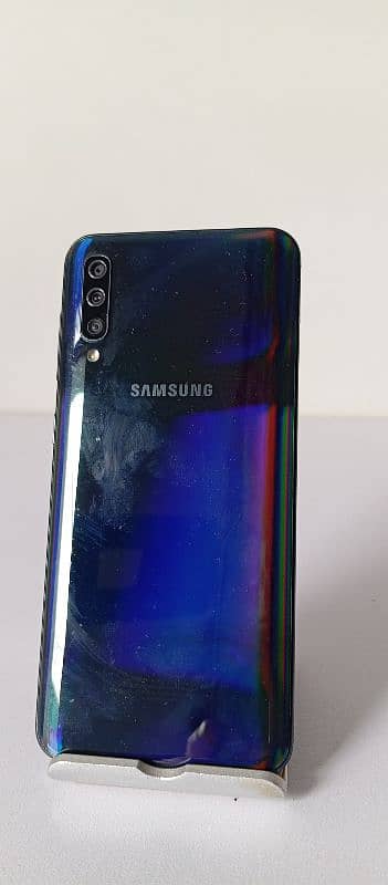 Samsung Galaxy A50 (6GB/128GB) Finger Print Working Smartphone Phone 4