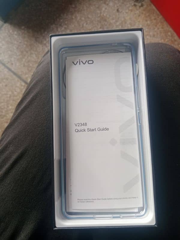 vivo v40 4