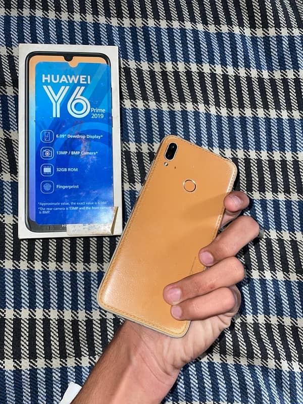 huawei y 6 prime 2019 All ok with box 32GB wattsapp : 03070405686 8