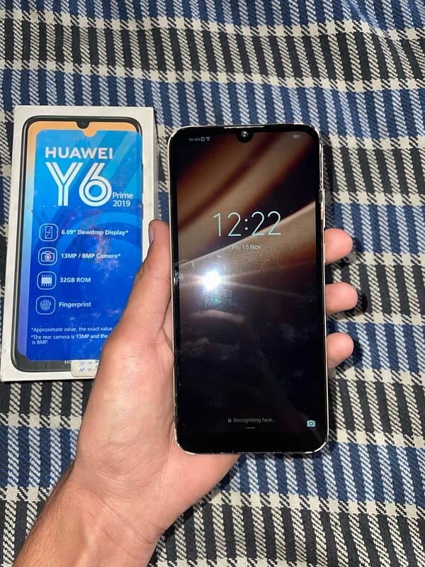 huawei y 6 prime 2019 All ok with box 32GB wattsapp : 03070405686 9