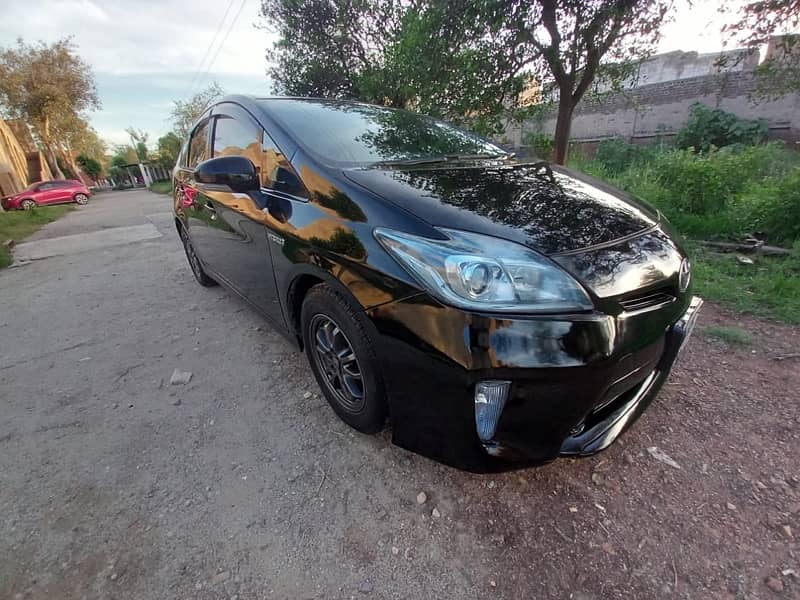 Toyota Prius 2015 6