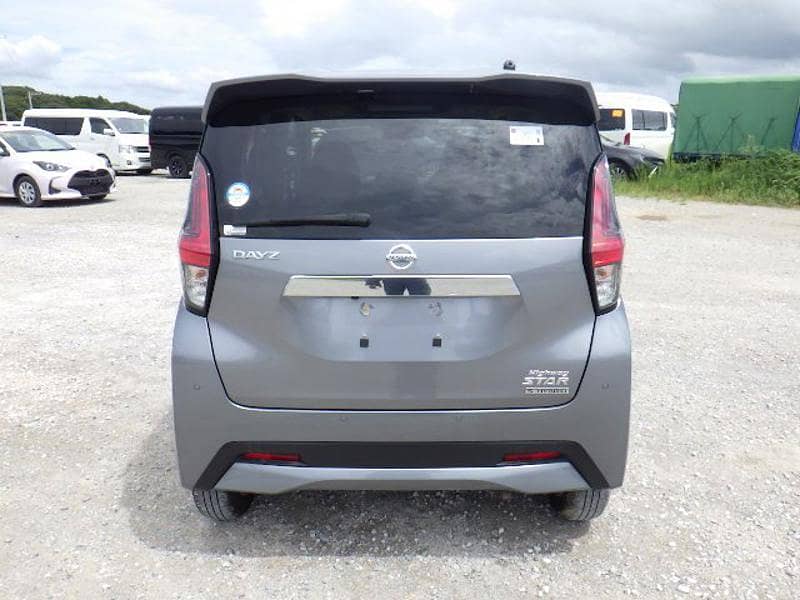 Nissan Dayz Highway Star Top of the line 4.5 Grade Full option 3