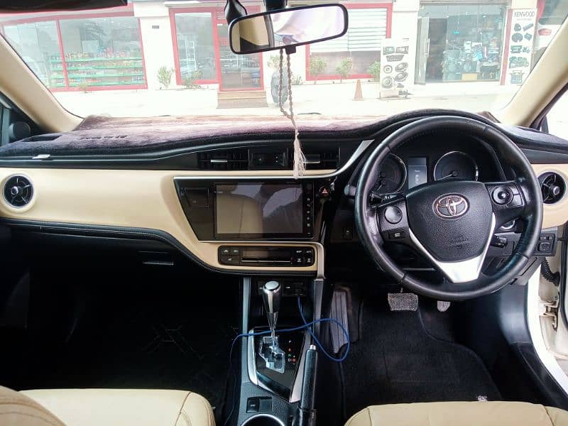 Toyota Altis Grande 2018 9